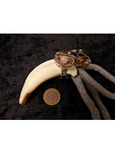 Anh&auml;nger Seel&ouml;wenzahn Nr.06 L:85 mm mit individuellem Neusilber Draht Anh&auml;nger 48 g