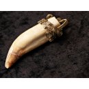 Anh&auml;nger Seel&ouml;wenzahn Nr.11 L:95 mm mit individuellem Neusilber Draht Anh&auml;nger 48 g