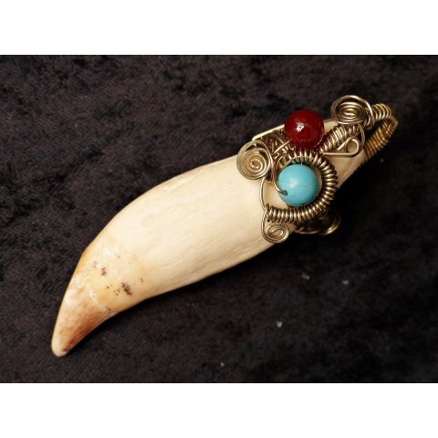 Anh&auml;nger Seel&ouml;wenzahn Nr.12 L:95 mm mit individuellem Neusilber Draht Anh&auml;nger 43 g