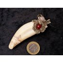 Anh&auml;nger Seel&ouml;wenzahn Nr.13 L:87 mm mit individuellem Neusilber Draht Anh&auml;nger 46 g