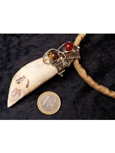 Anh&auml;nger Seel&ouml;wenzahn Nr.18 L:95 mm mit individuellem Neusilber Draht Anh&auml;nger 52 g