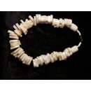 Knochenkette Kalo = Code G