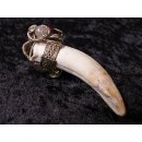 Anh&auml;nger Seel&ouml;wenzahn Nr.19 L:90 mm mit individuellem Neusilber Draht Anh&auml;nger 65 g