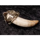 Anh&auml;nger Seel&ouml;wenzahn Nr.19 L:90 mm mit individuellem Neusilber Draht Anh&auml;nger 65 g