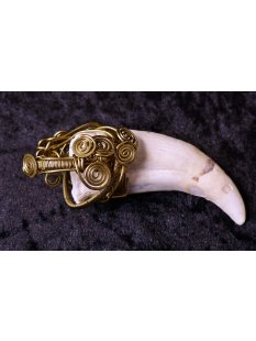 Anh&auml;nger Seel&ouml;wenzahn Nr.25 L: 95 mm mit individuellem Bronzedraht Anh&auml;nger 57 g