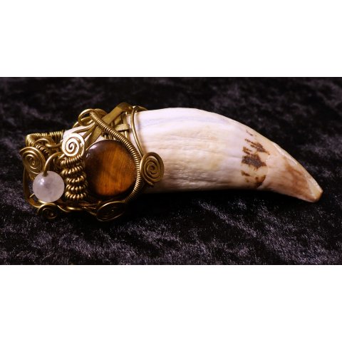 Anh&auml;nger Seel&ouml;wenzahn Nr.27 L: 95 mm mit individuellem Bronzedraht Anh&auml;nger 54 g