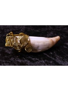 Anh&auml;nger Seel&ouml;wenzahn Nr.27 L: 95 mm mit individuellem Bronzedraht Anh&auml;nger 54 g