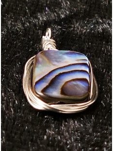 Perlmutt Anh&auml;nger echt Abalone quadratisch mit Silberdraht gefasst 13 x 10 mm Code B