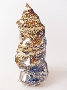 JaS64 Skulptur Freeform Flamme polychromer Madagaskar Jaspis 13 cm 760 g