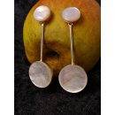 1 Paar Designer Ohrstecker 40 mm Perlmutt auf Messing vergoldet Lailah No.01