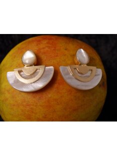 1 Paar Designer Ohrstecker 30 mm Perlmutt auf Messing vergoldet Lailah No.03