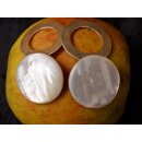 1 Paar Designer Ohrstecker 60 mm Perlmutt auf Messing vergoldet Lailah No.08