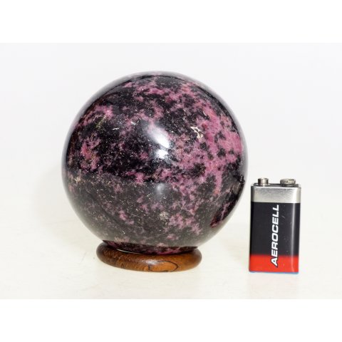 KRh03 Rhodonit Kugel Madagaskar poliert D: 96 mm 1661 g