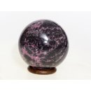KRh05 Rhodonit Kugel Madagaskar poliert D: 94 mm 1481 g