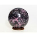 KRh05 Rhodonit Kugel Madagaskar poliert D: 94 mm 1481 g