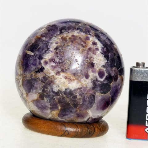KAme13 Chevron Amethyst Kugel Madagaskar D 65  mm 468 g
