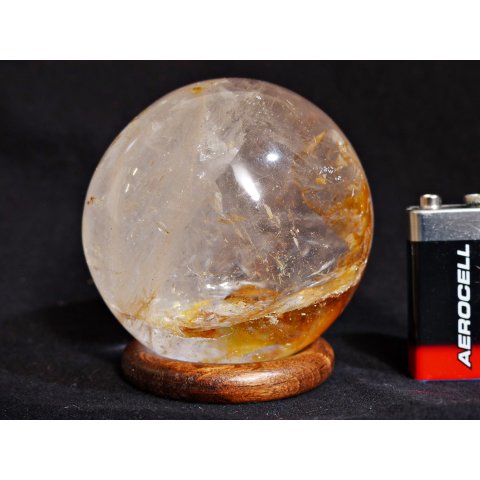 KB12 Bergkristall Heilstein Kugel Madagaskar 614 g; D: 70 mm