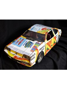 Buick Skyhawk aus gelb blauen Werbedosen M 1:10...