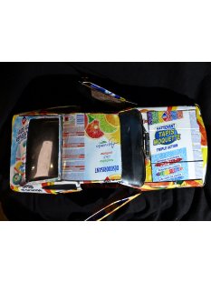 Buick Skyhawk aus gelb blauen Werbedosen M 1:10  L&auml;nge ca. 56 cm