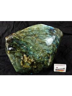 LA50 Labradorit Madagaskar polychrom Freeform poliert 9700 g 25 x 20 cm