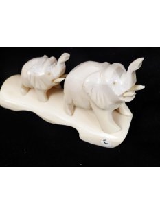 Knochenfigur Elefantenpaar 12 cm = Code E